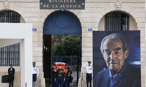 法国“废除死刑之父”罗贝尔·巴丹戴尔去世，举国哀悼
